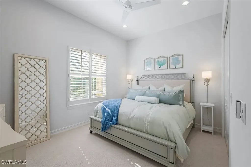 2851 Tiburon Boulevard E Naples FL 34109