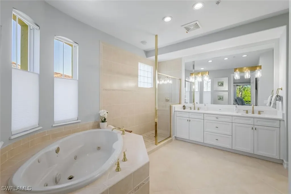 2851 Tiburon Boulevard E Naples FL 34109
