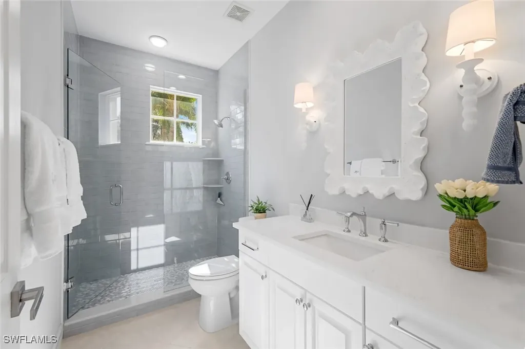2851 Tiburon Boulevard E Naples FL 34109