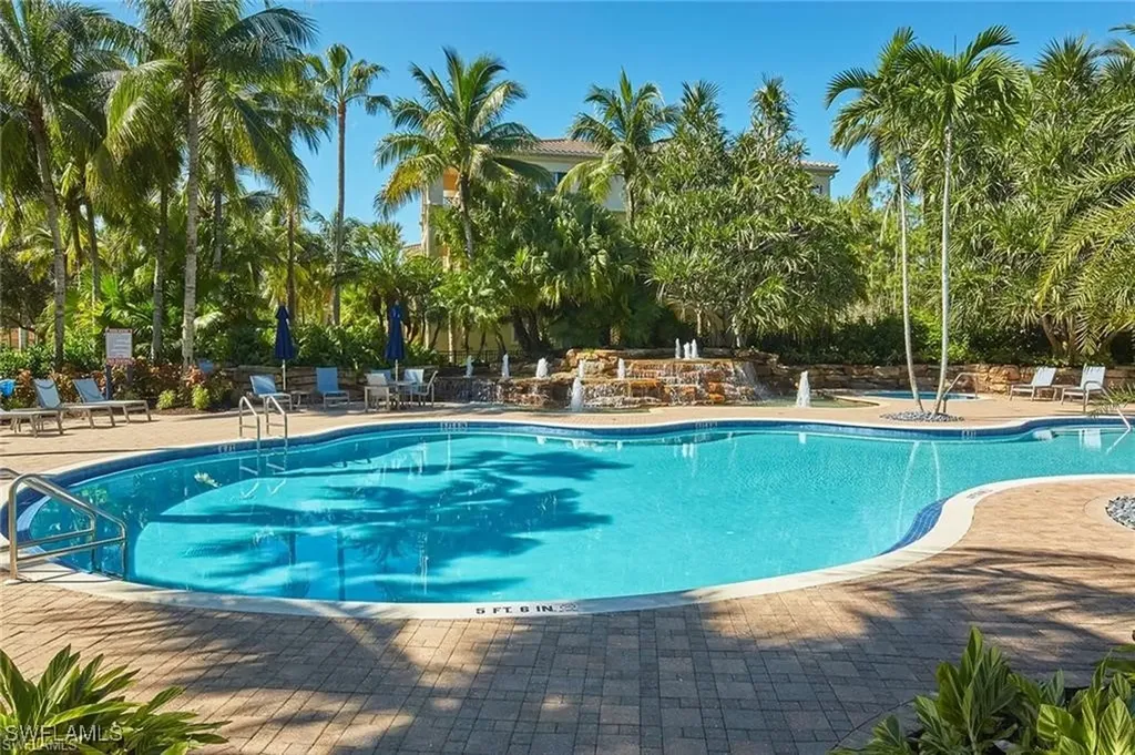 2851 Tiburon Boulevard E Naples FL 34109