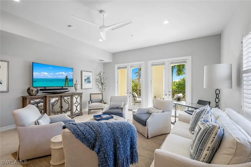 2851 Tiburon Boulevard E Naples FL 34109