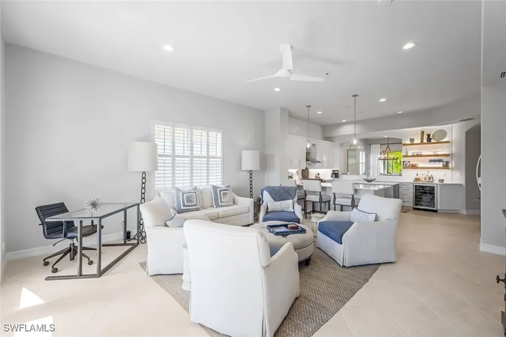 2851 Tiburon Boulevard E Naples FL 34109