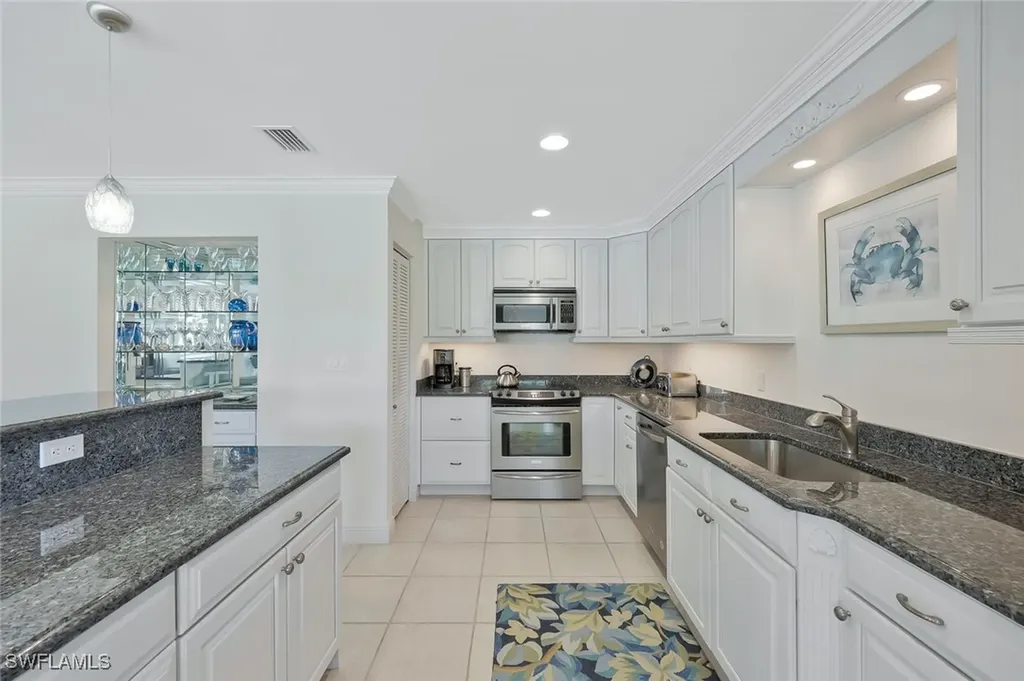 1124 Wildwood Lane Naples FL 34105