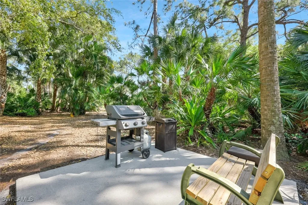 1124 Wildwood Lane Naples FL 34105
