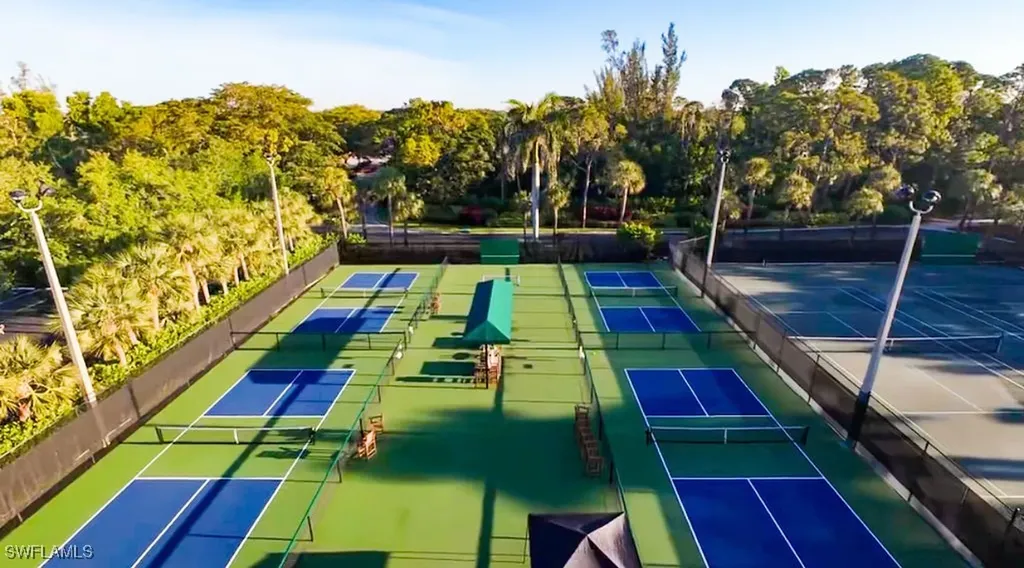 1124 Wildwood Lane Naples FL 34105