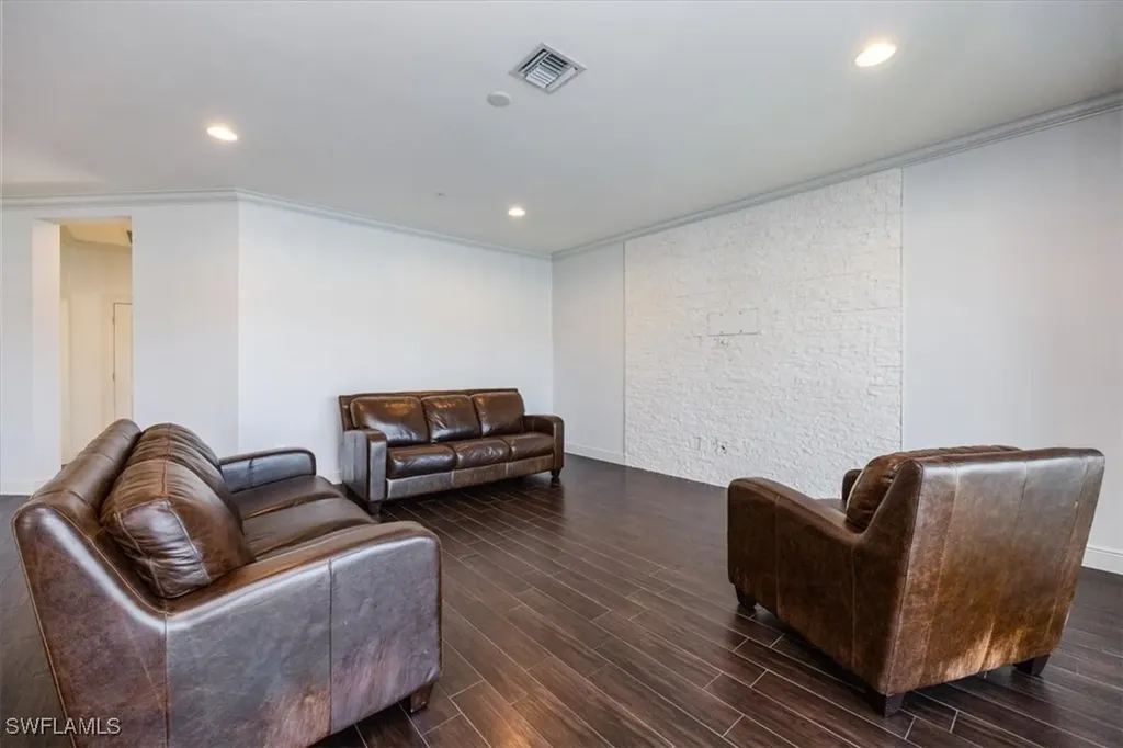 15149 Palmer Lake Circle Naples FL 34109