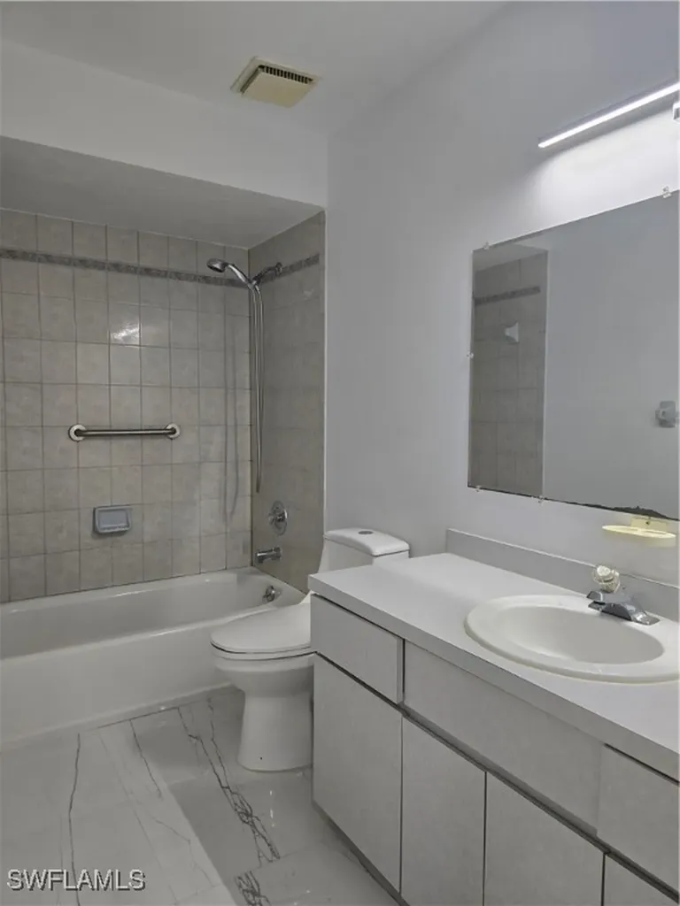 140 S Davis Street Labelle FL 33935