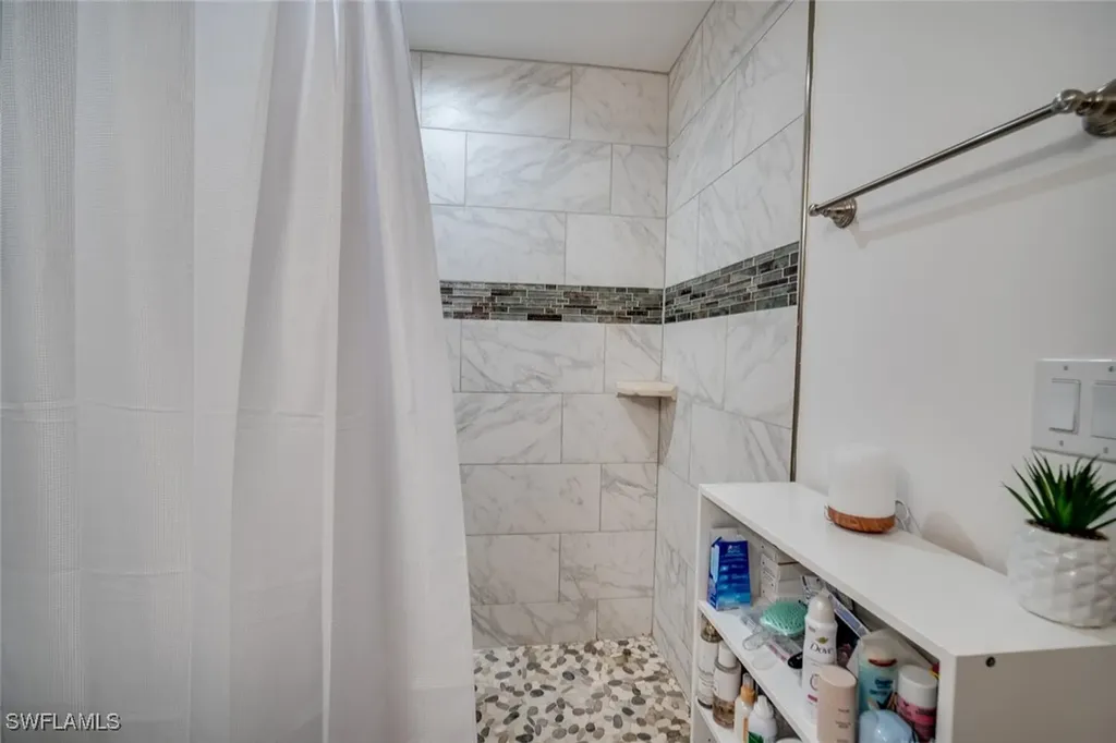 325 NW 10th Terrace Cape Coral FL 33993