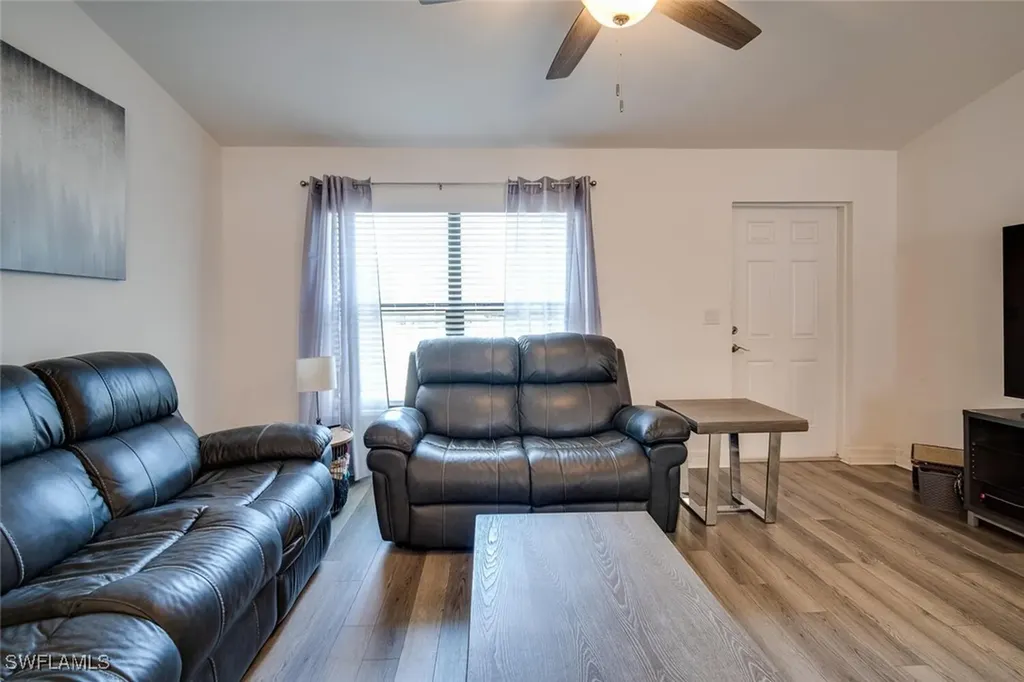 325 NW 10th Terrace Cape Coral FL 33993