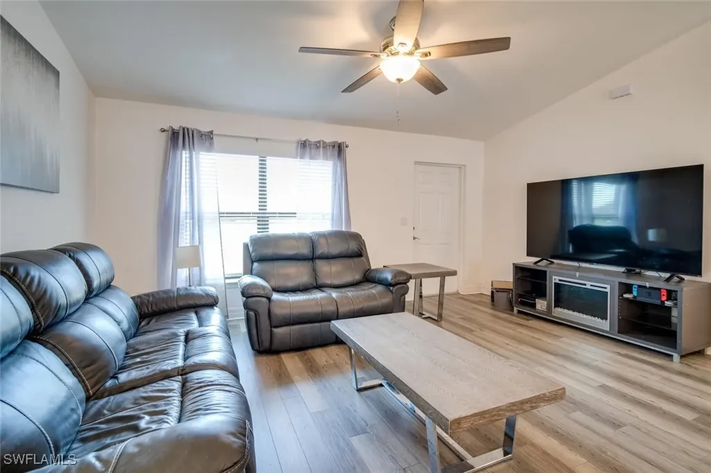 325 NW 10th Terrace Cape Coral FL 33993