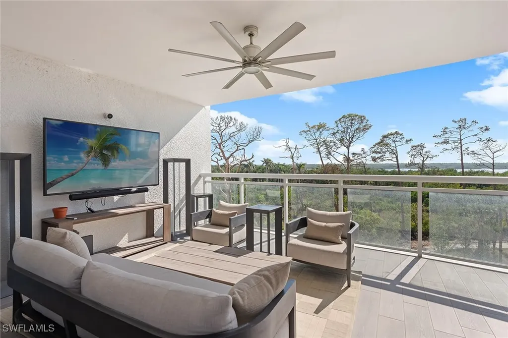 13945 Old Coast Road Naples FL 34110
