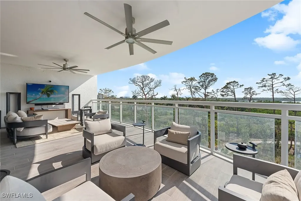 13945 Old Coast Road Naples FL 34110