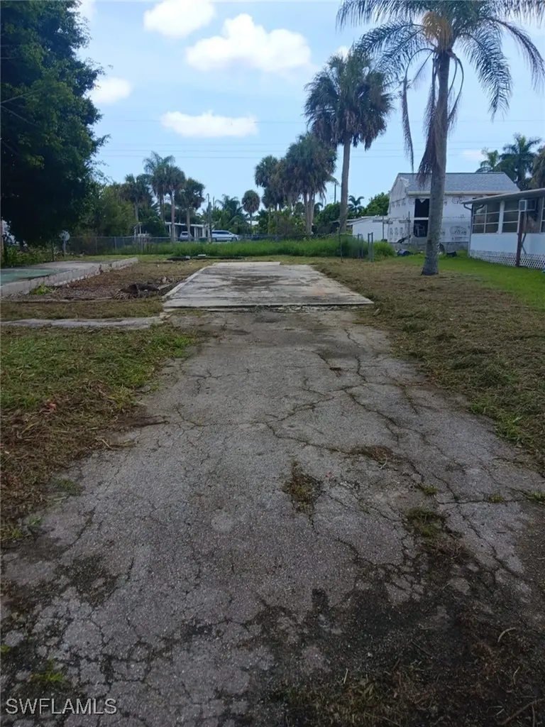 46 Derhenson Drive Naples FL 34114
