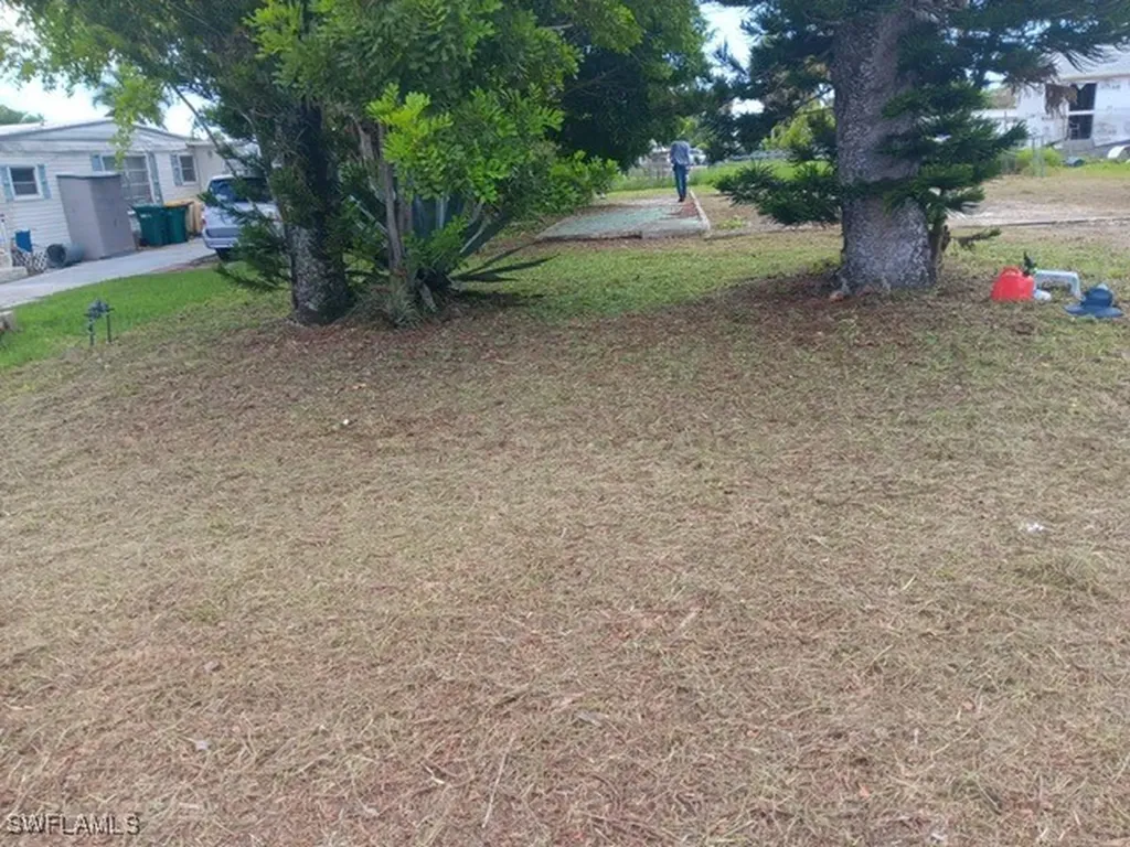 46 Derhenson Drive Naples FL 34114