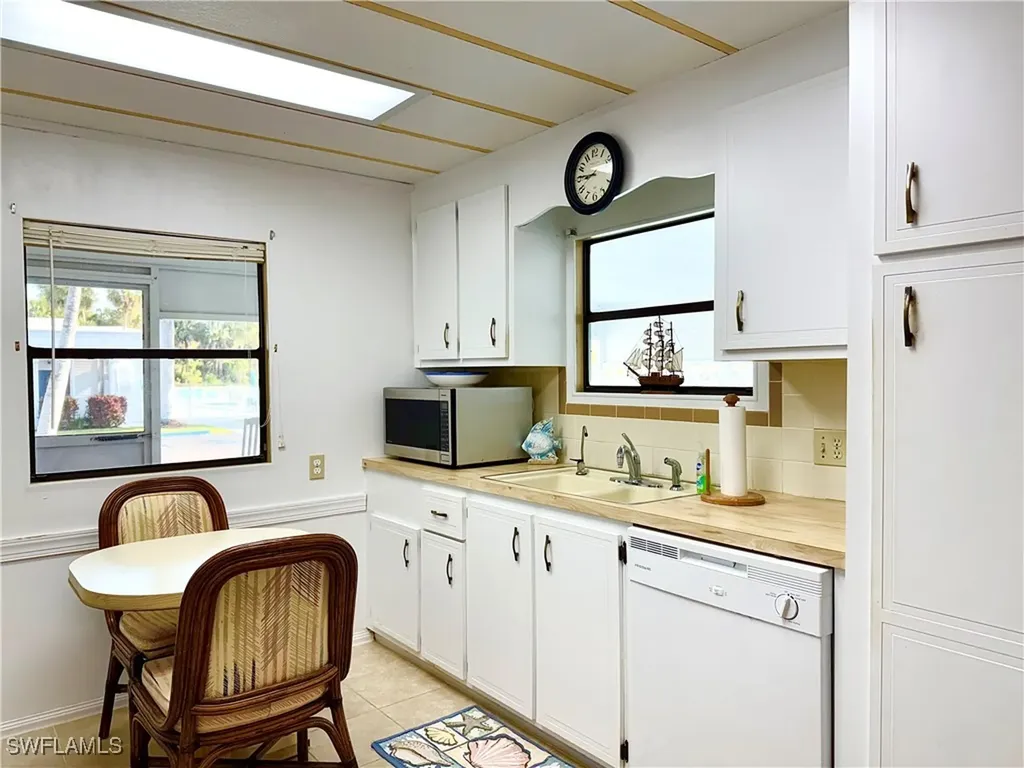 16 Turquoise Avenue Naples FL 34114