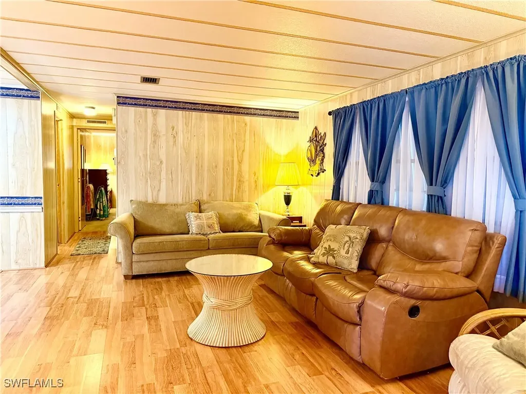 16 Turquoise Avenue Naples FL 34114