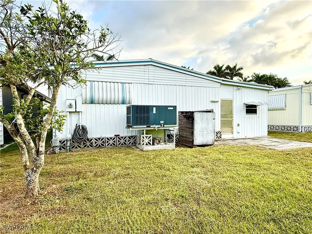 16 Turquoise Avenue Naples FL 34114