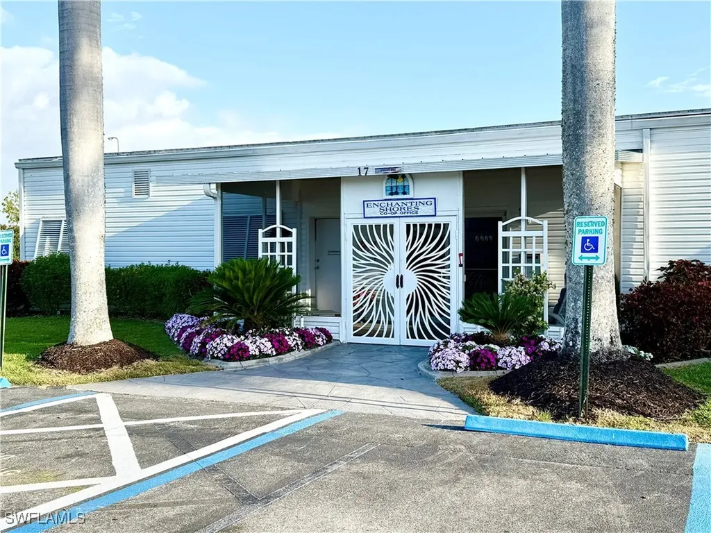 16 Turquoise Avenue Naples FL 34114