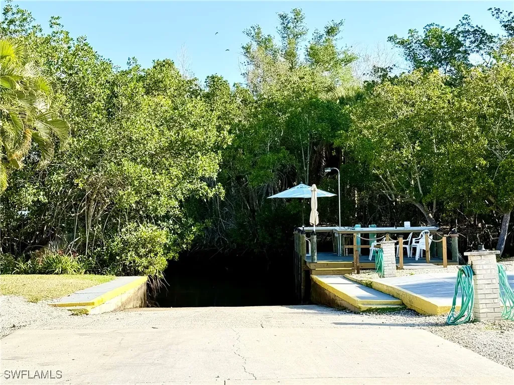 16 Turquoise Avenue Naples FL 34114