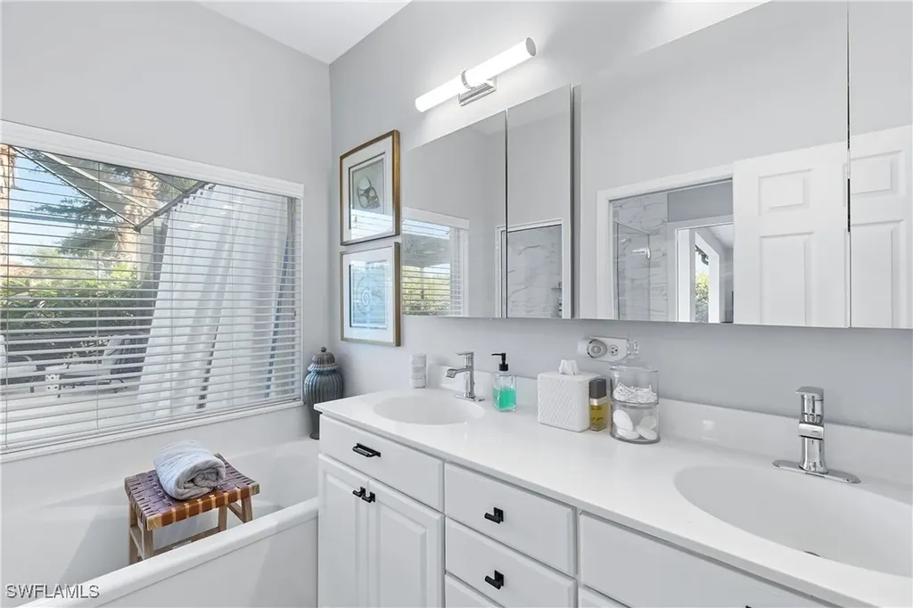12868 Brynwood Way Naples FL 34105