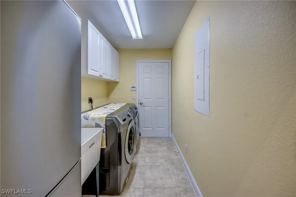 2008 SW 28th Lane Cape Coral FL 33914