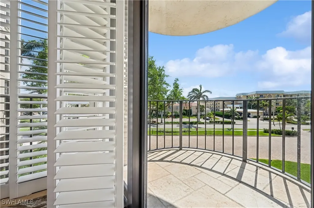 3115 Gulf Shore Boulevard N Naples FL 34103