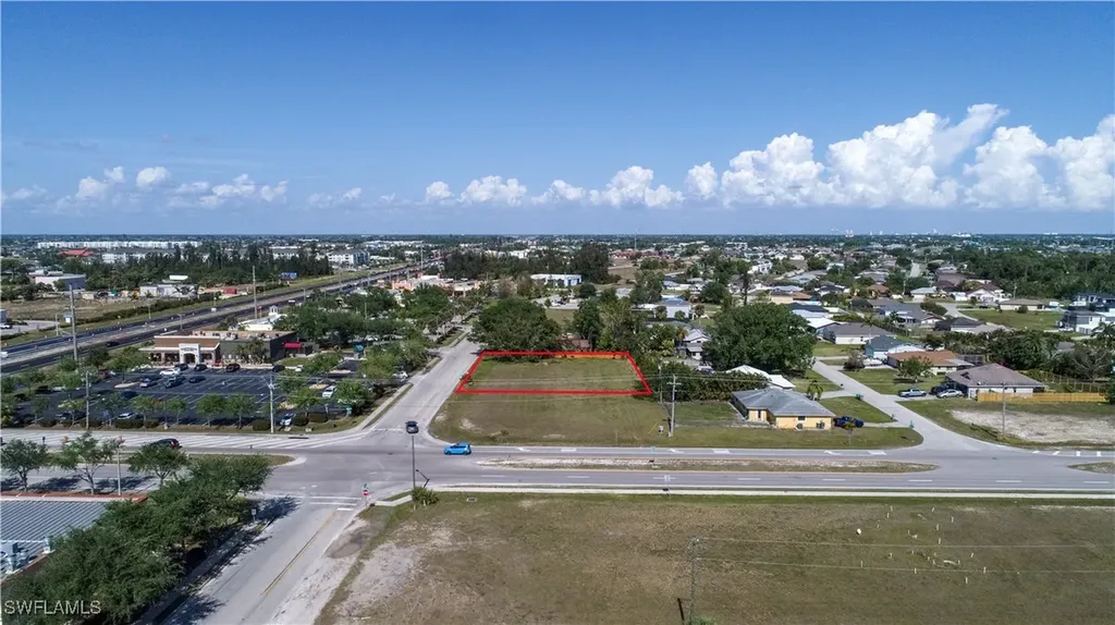 758 SW 4th Street Cape Coral FL 33991
