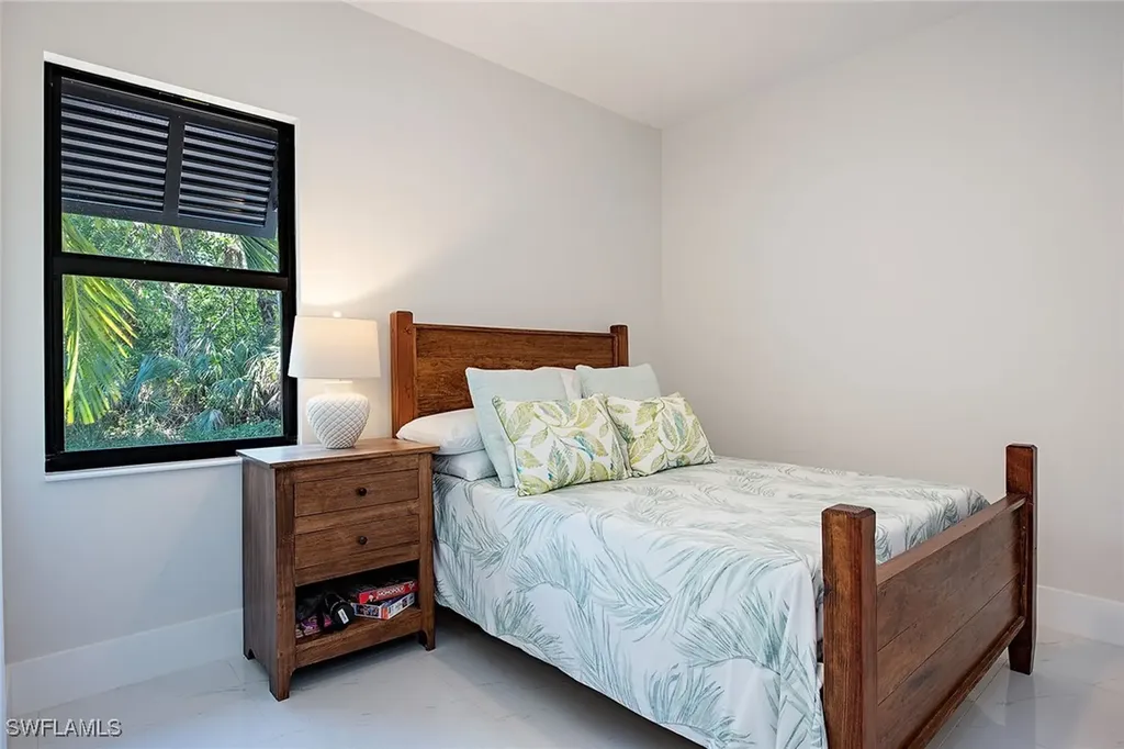 260 23rd Street NW Naples FL 34120