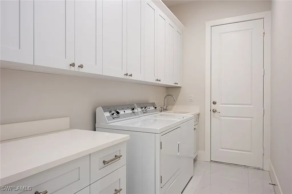 260 23rd Street NW Naples FL 34120