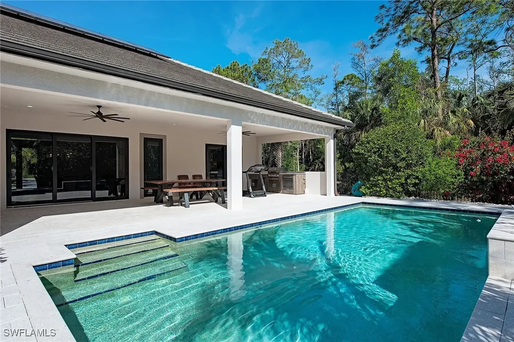 260 23rd Street NW Naples FL 34120