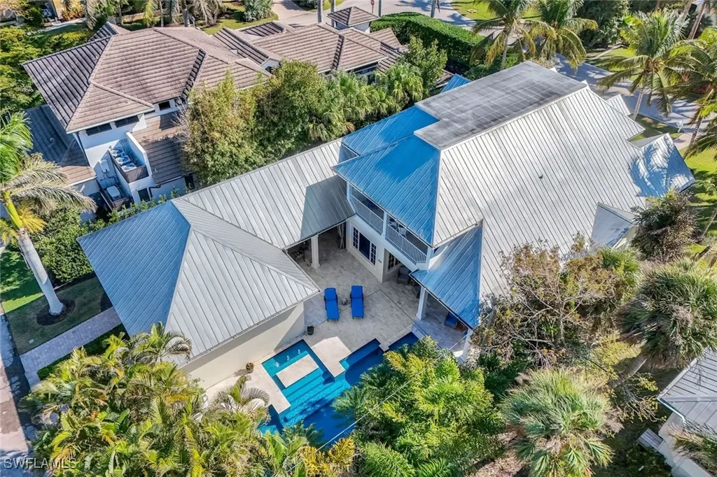 455 13th Avenue S Naples FL 34102
