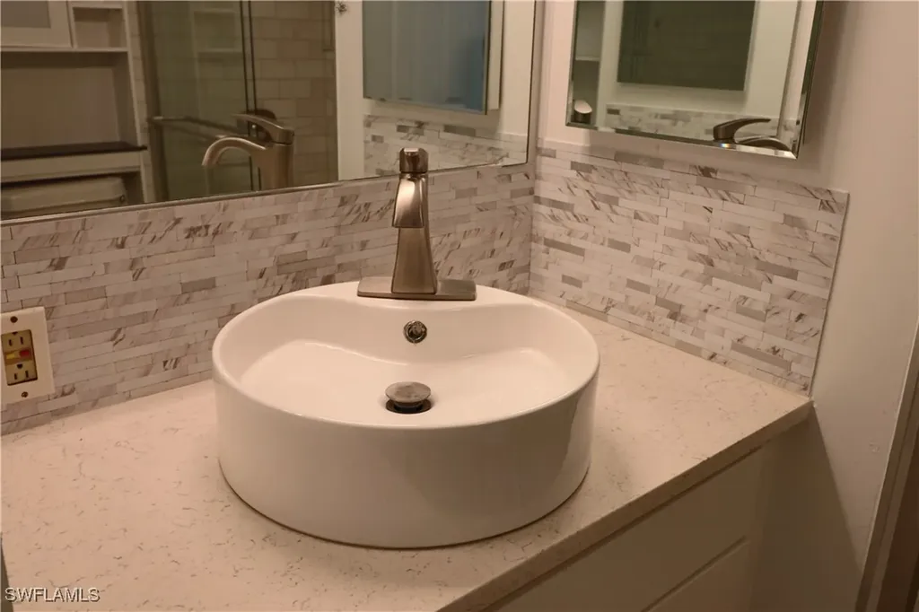 221 Grassy Key Lane Naples FL 34114