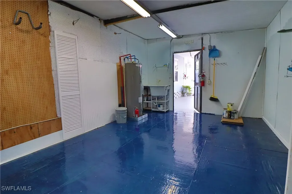 221 Grassy Key Lane Naples FL 34114