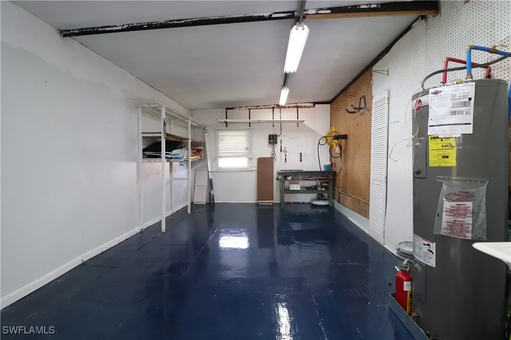 221 Grassy Key Lane Naples FL 34114