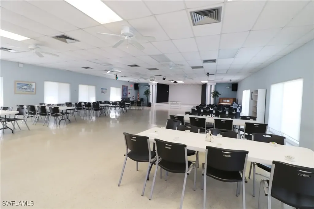 221 Grassy Key Lane Naples FL 34114