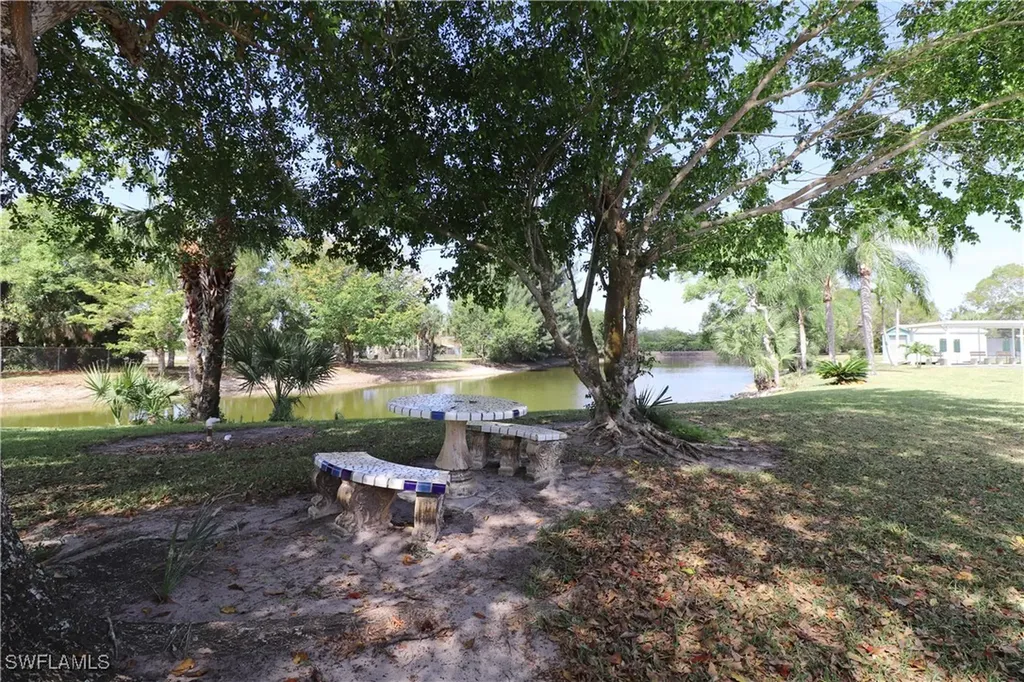 221 Grassy Key Lane Naples FL 34114