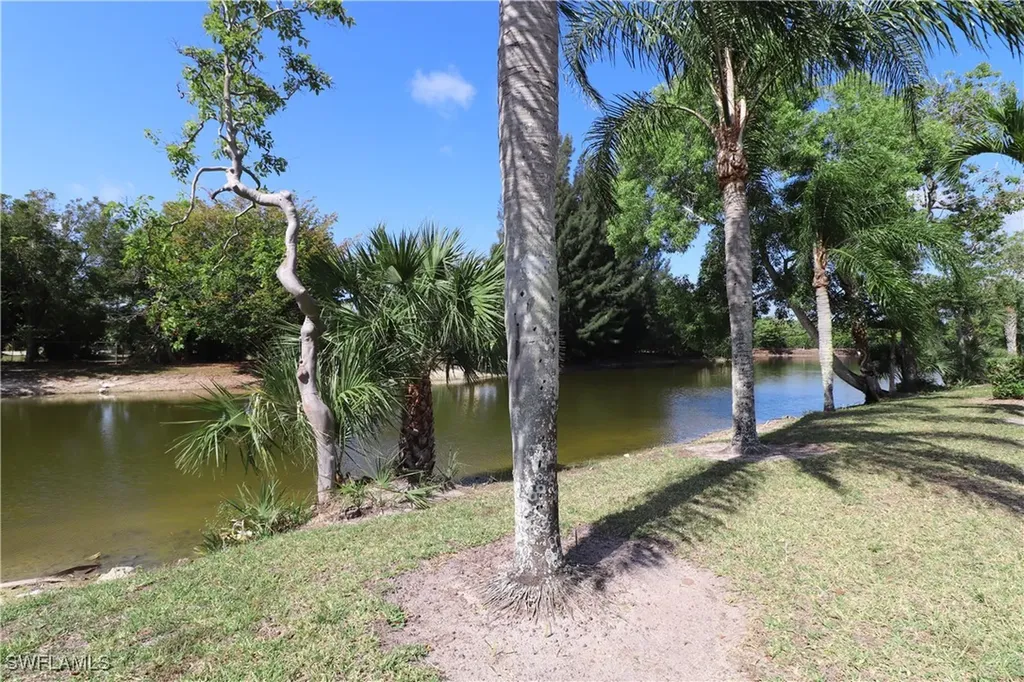 221 Grassy Key Lane Naples FL 34114