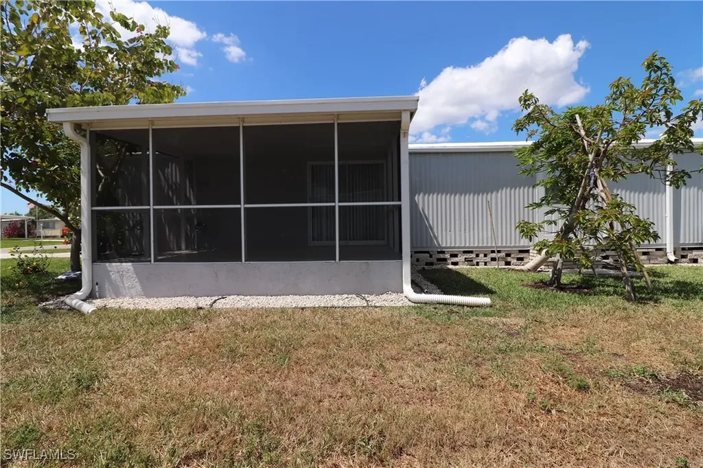 221 Grassy Key Lane Naples FL 34114