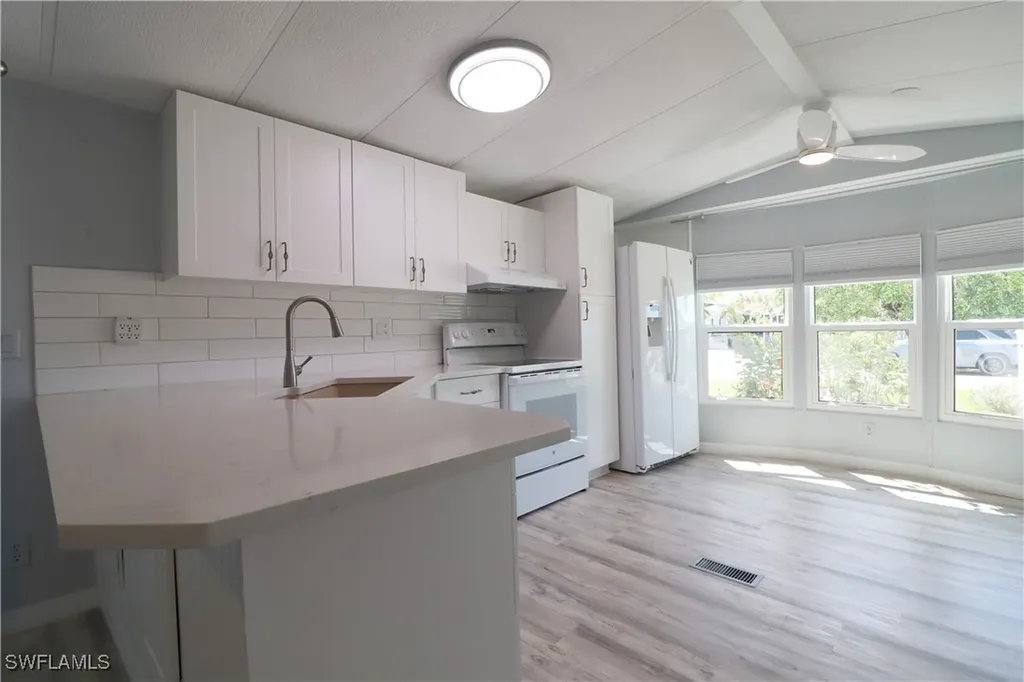 221 Grassy Key Lane Naples FL 34114