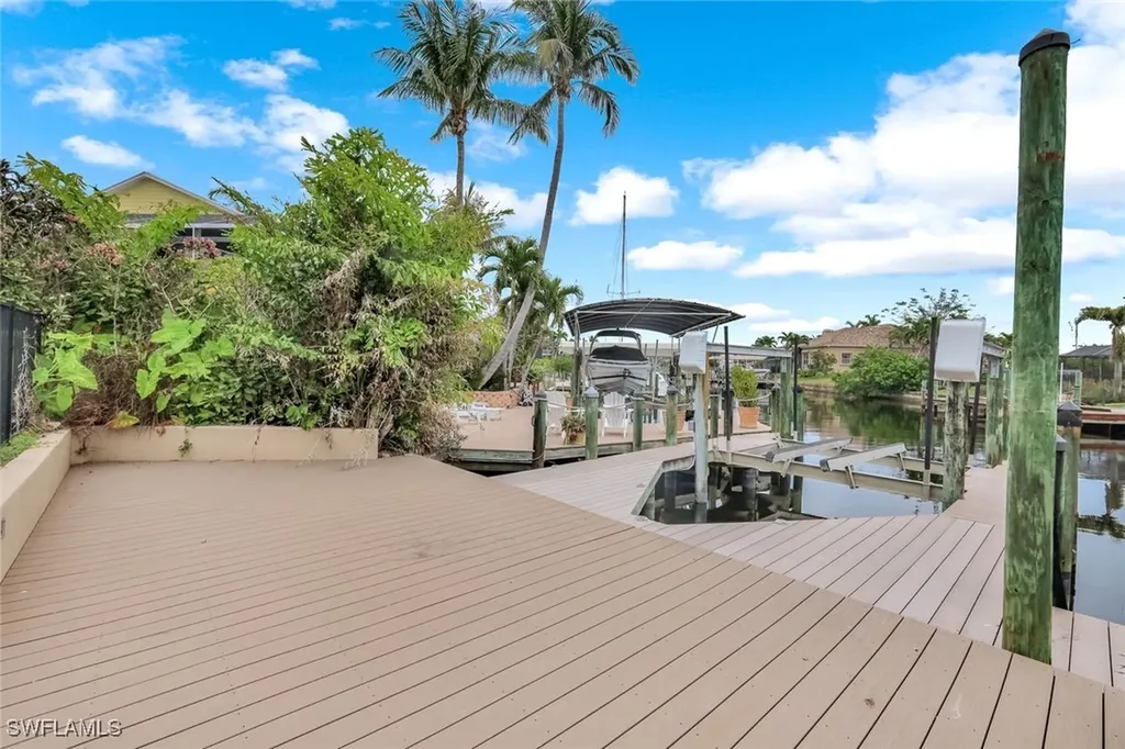 5301 Chiquita Boulevard S Cape Coral FL 33914