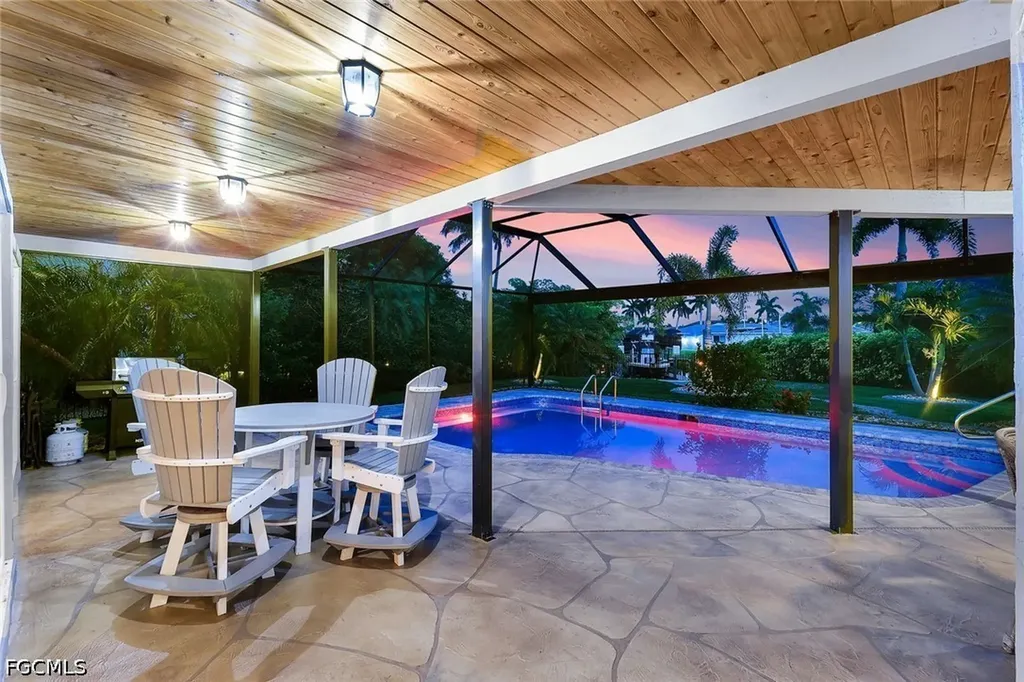5301 Chiquita Boulevard S Cape Coral FL 33914