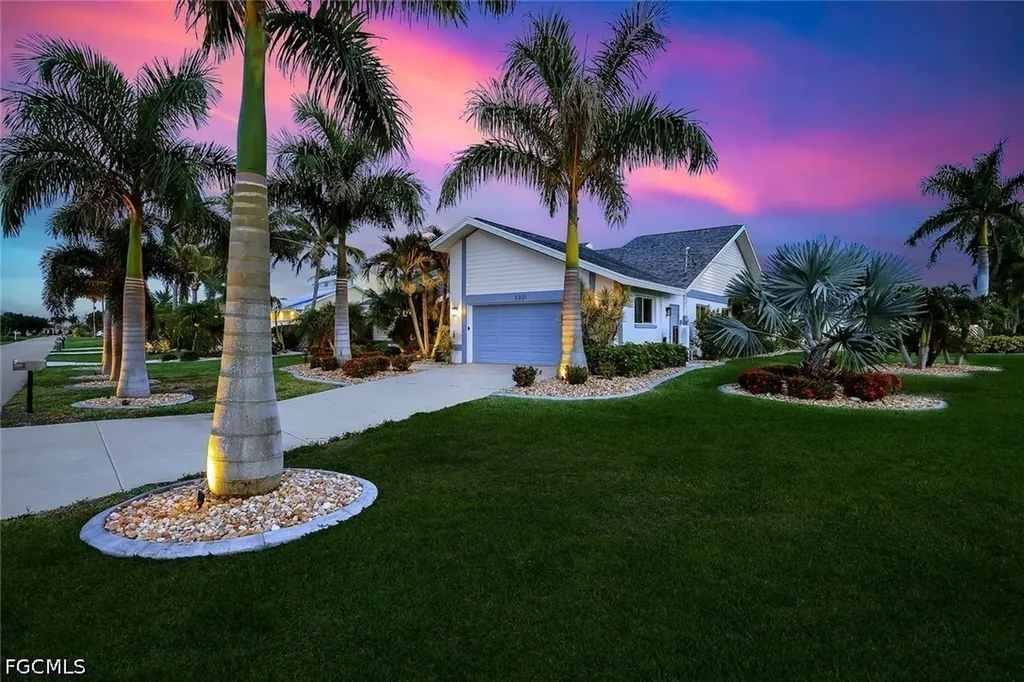 5301 Chiquita Boulevard S Cape Coral FL 33914