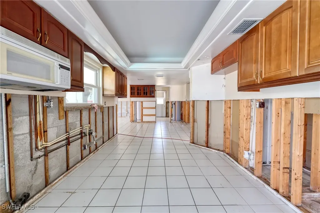 1888 Coral Circle North Fort Myers FL 33903