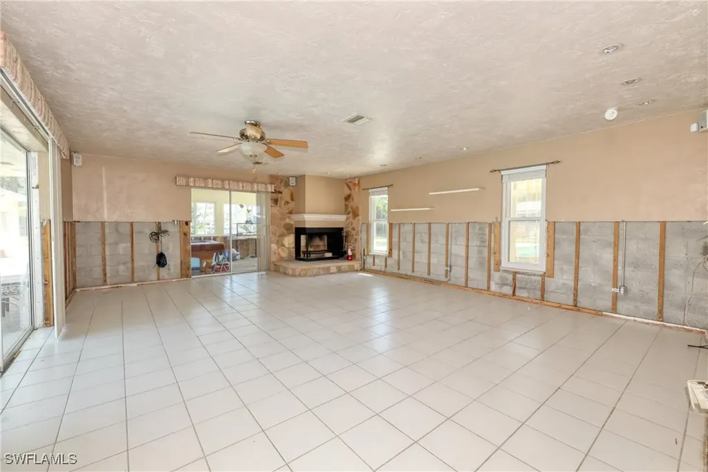 1888 Coral Circle North Fort Myers FL 33903