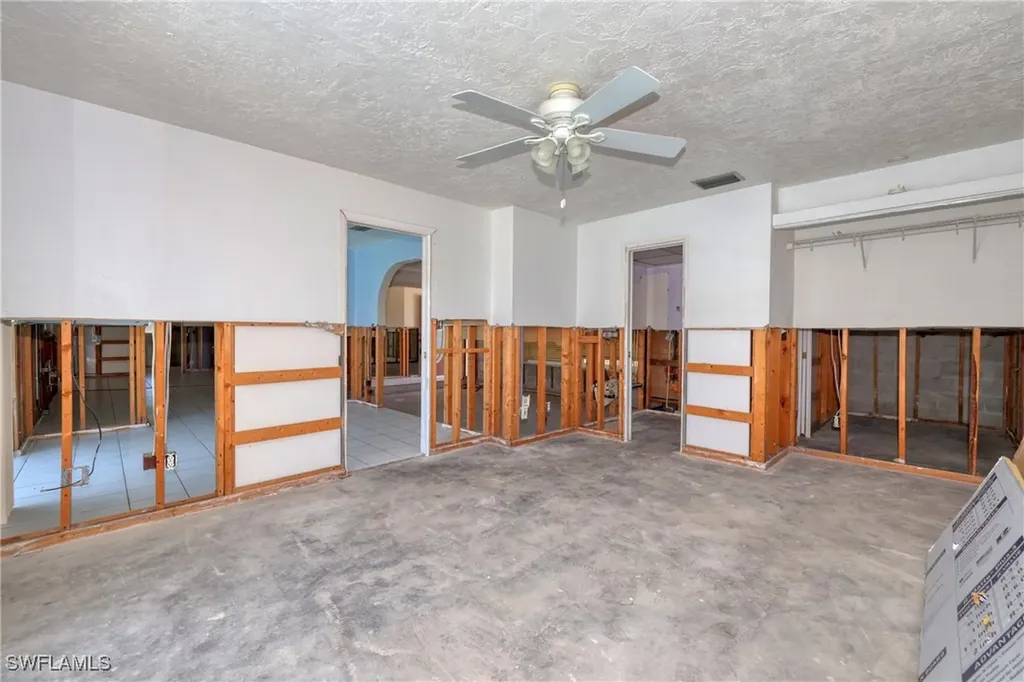 1888 Coral Circle North Fort Myers FL 33903