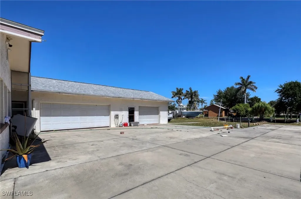 1888 Coral Circle North Fort Myers FL 33903