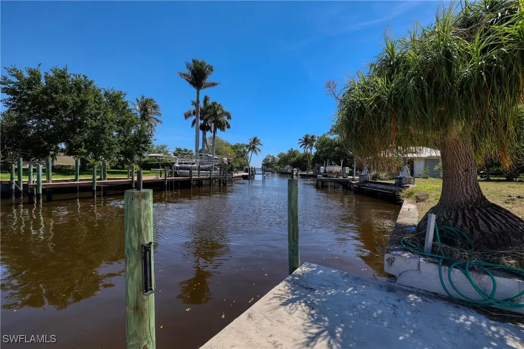1888 Coral Circle North Fort Myers FL 33903