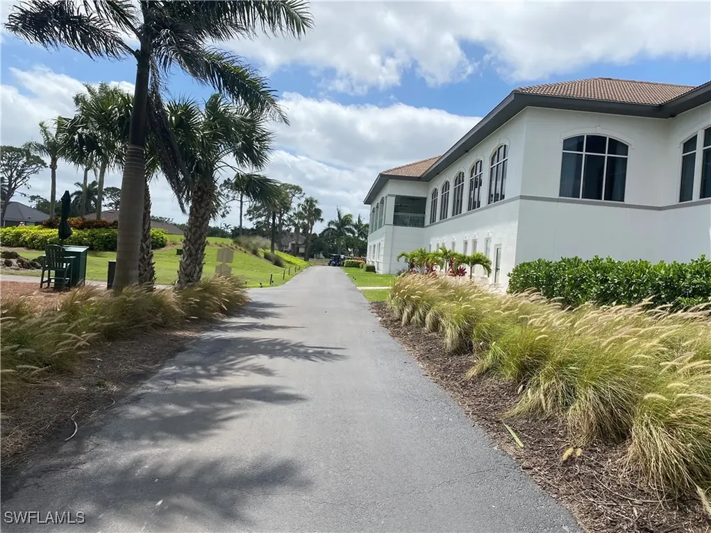 9181 Las Maderas Drive Bonita Springs FL 34135