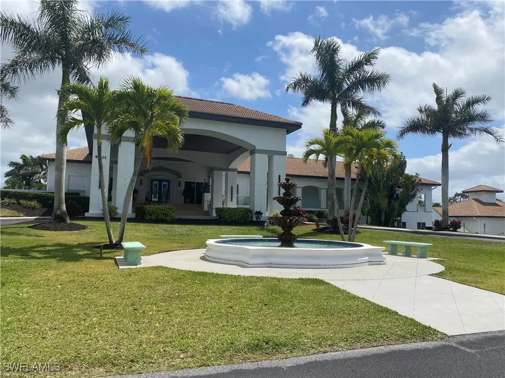 9181 Las Maderas Drive Bonita Springs FL 34135