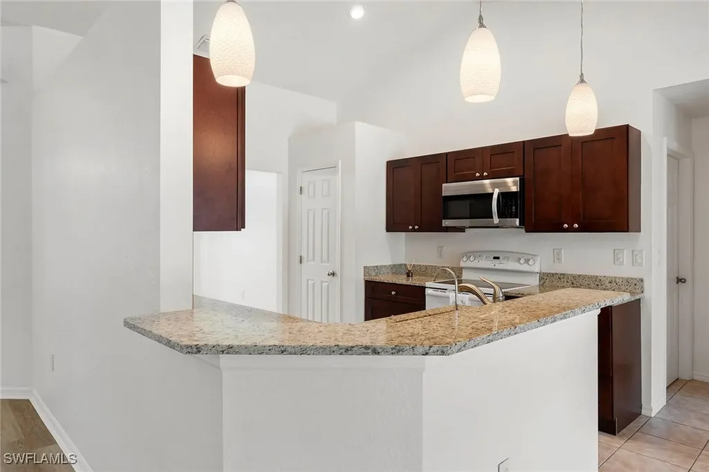 4836 SW 23rd Avenue Cape Coral FL 33914